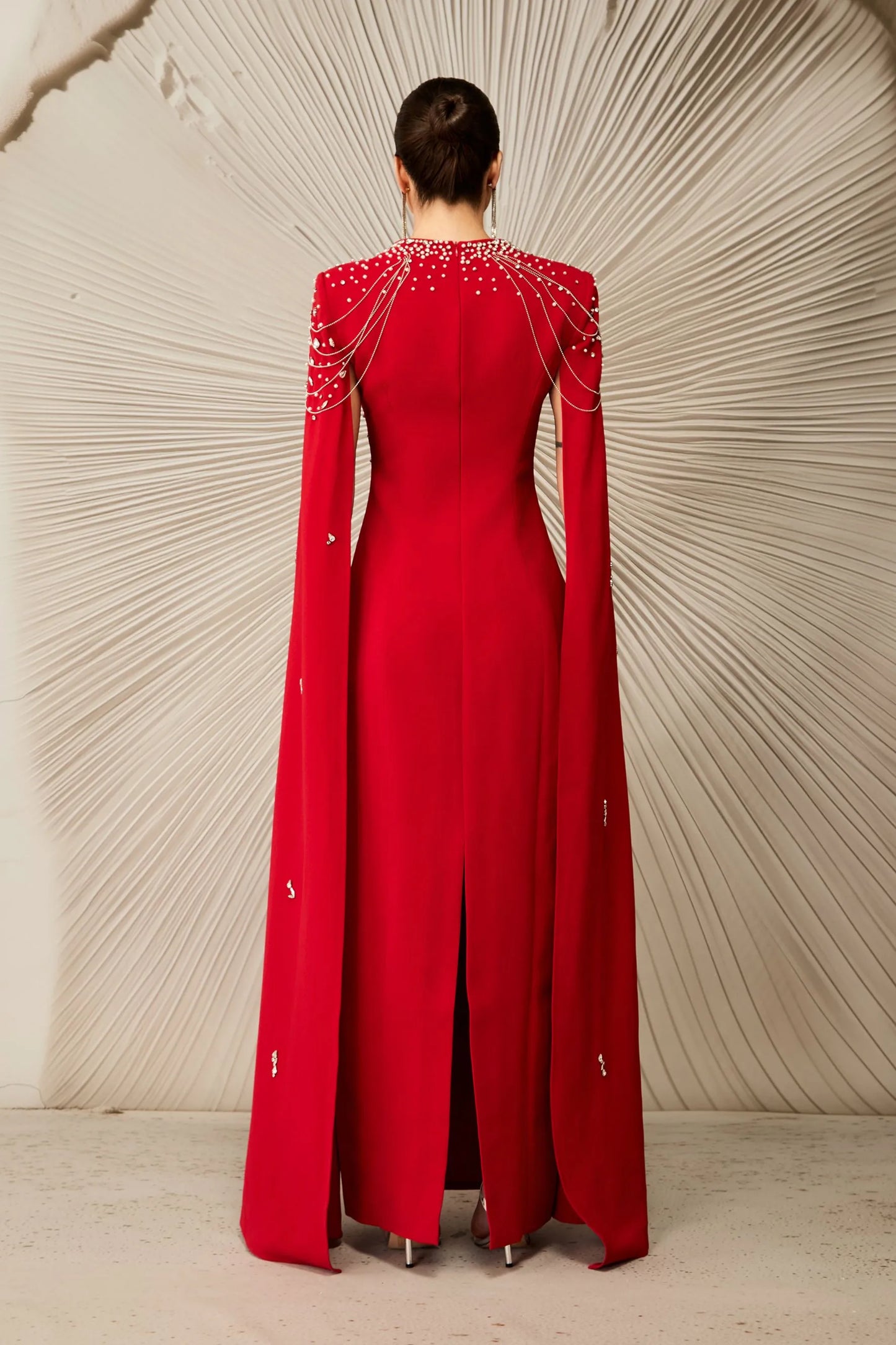 Maya Crystal Süslemeli Pelerin Kollu Uzun Elbise