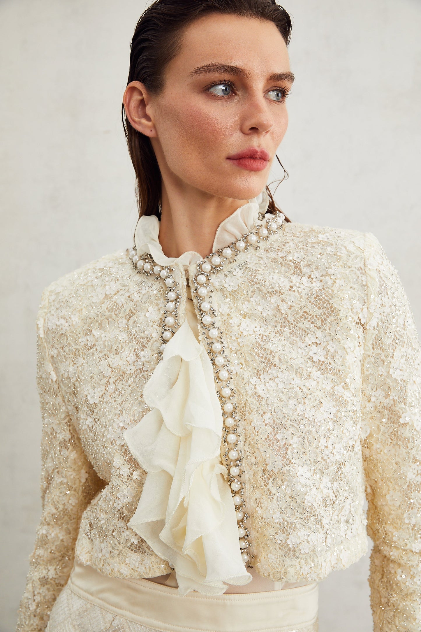 Madeleine çiçekli sahte inci süslemeli ceket