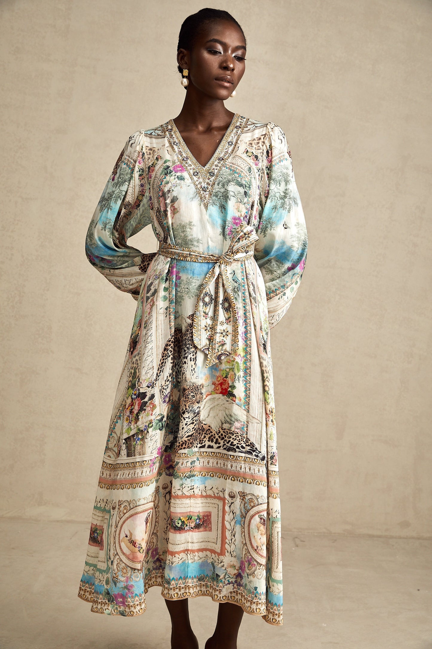 Léna İpek Kemerli V Yaka Midi Elbise