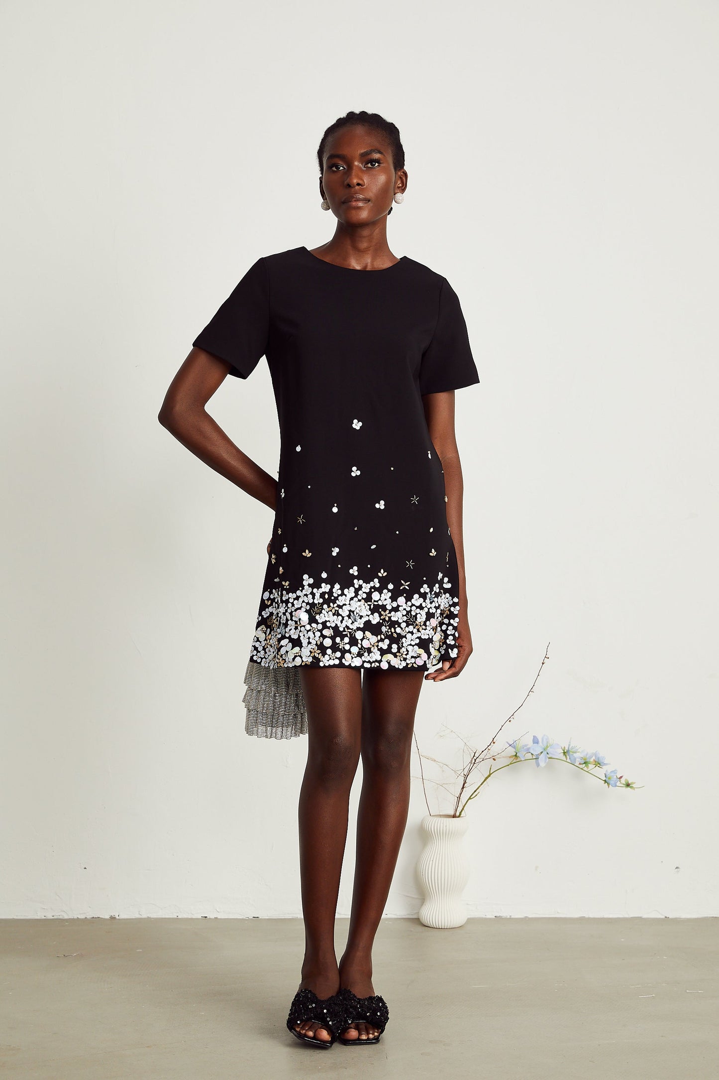 Rachel'In Kristal İşlemeli Mini Elbisesi