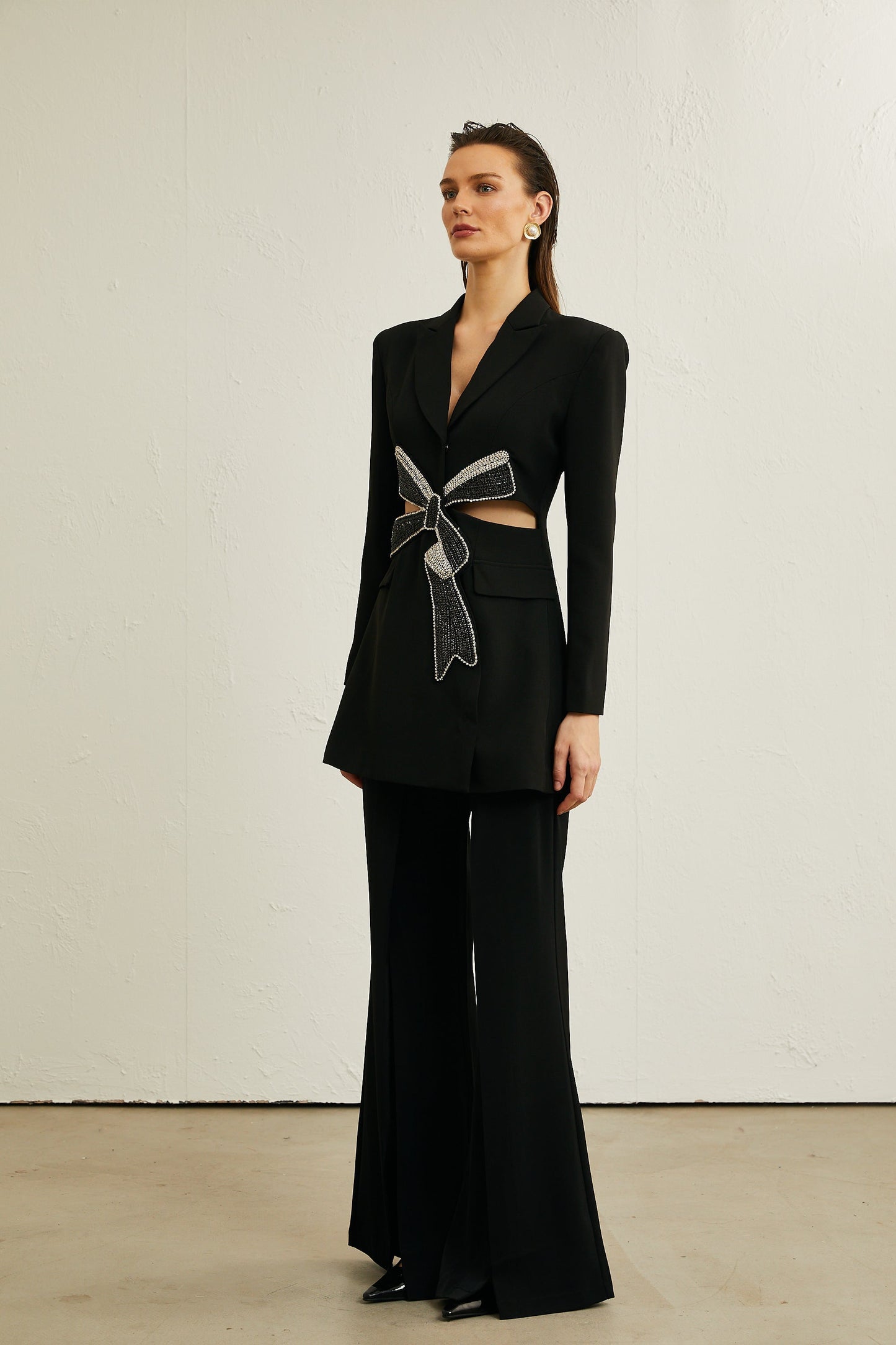 Justine Siyah Fiyonklu Kesim Blazer  Takım Elbise