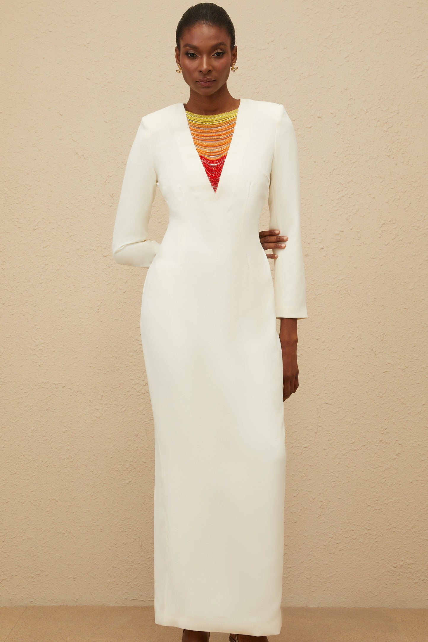 Rosée Beyaz Yapay Elmas Boncuklarla Süslenmiş Uzun Elbise