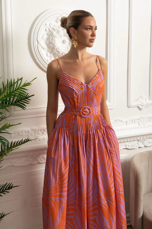 Pileli Göğüslü, Kemerli ve İnce Askılı Midi Elbise - Kırmızı