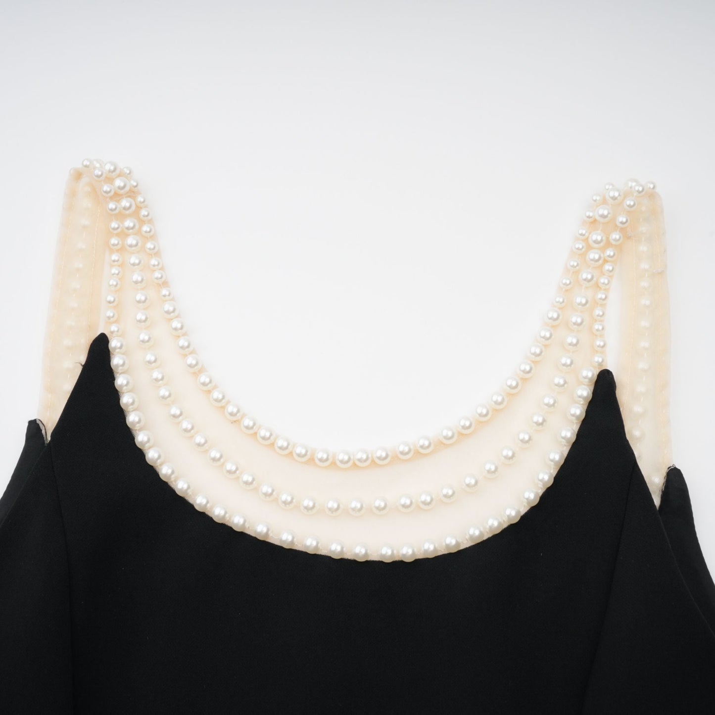 Danaé siyah suni inci işlemeli mini elbise