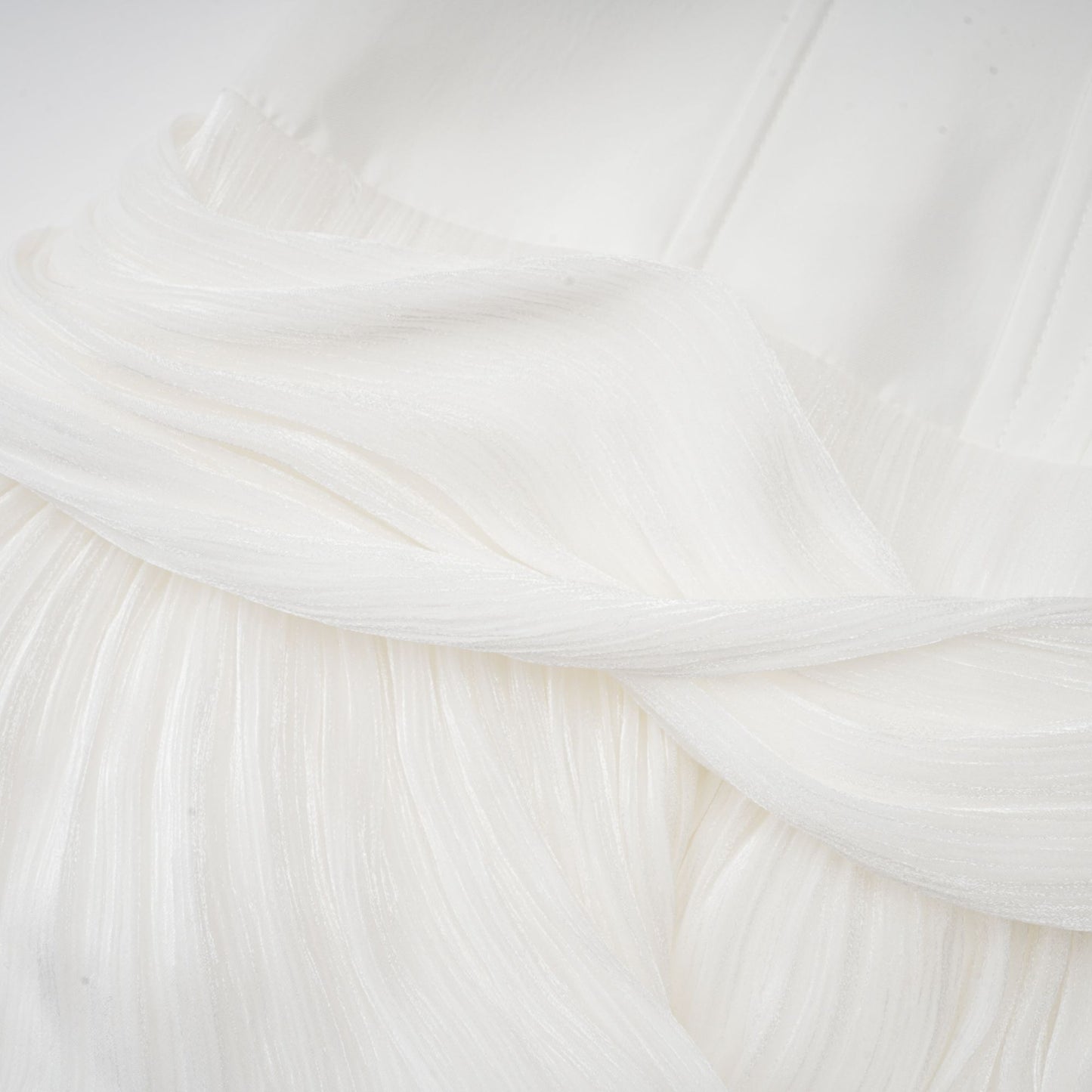 Bella  Beyaz tam pileli daralmış mini elbise