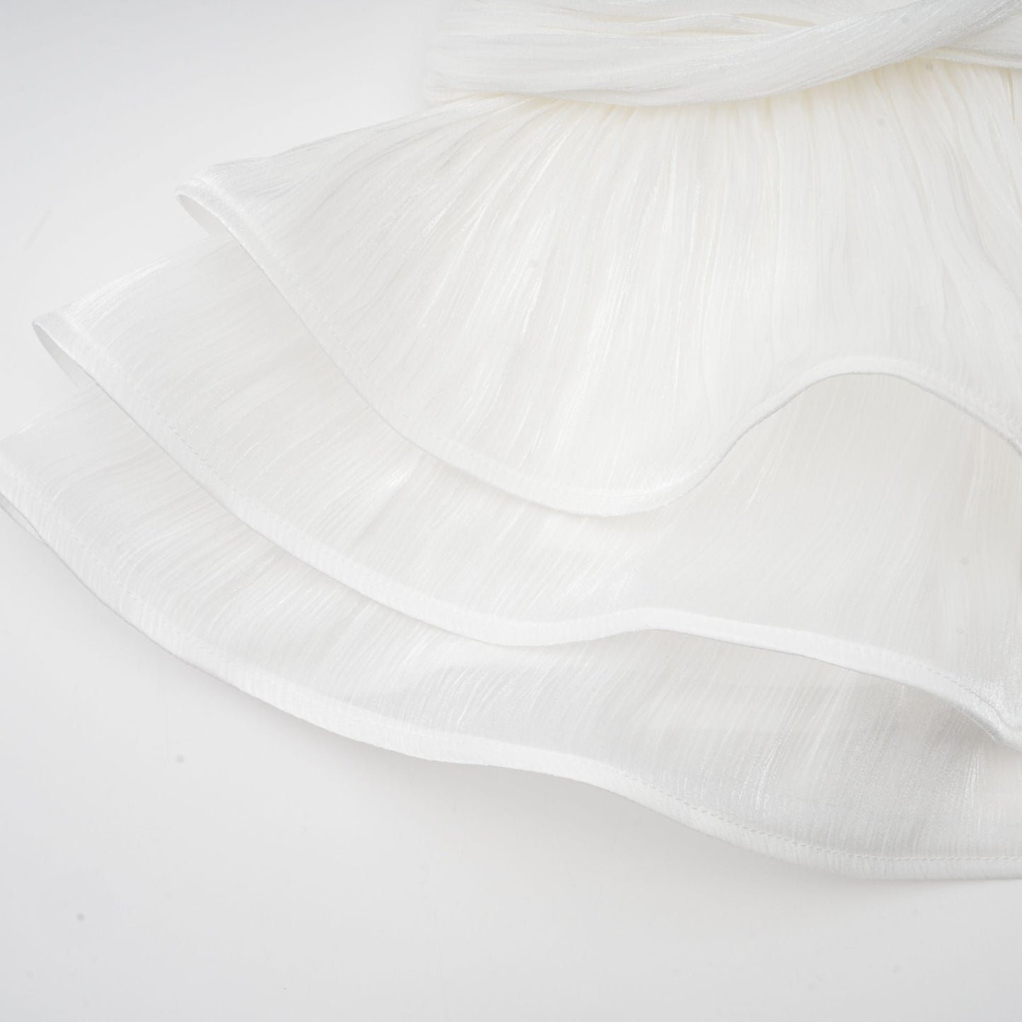 Bella  Beyaz tam pileli daralmış mini elbise