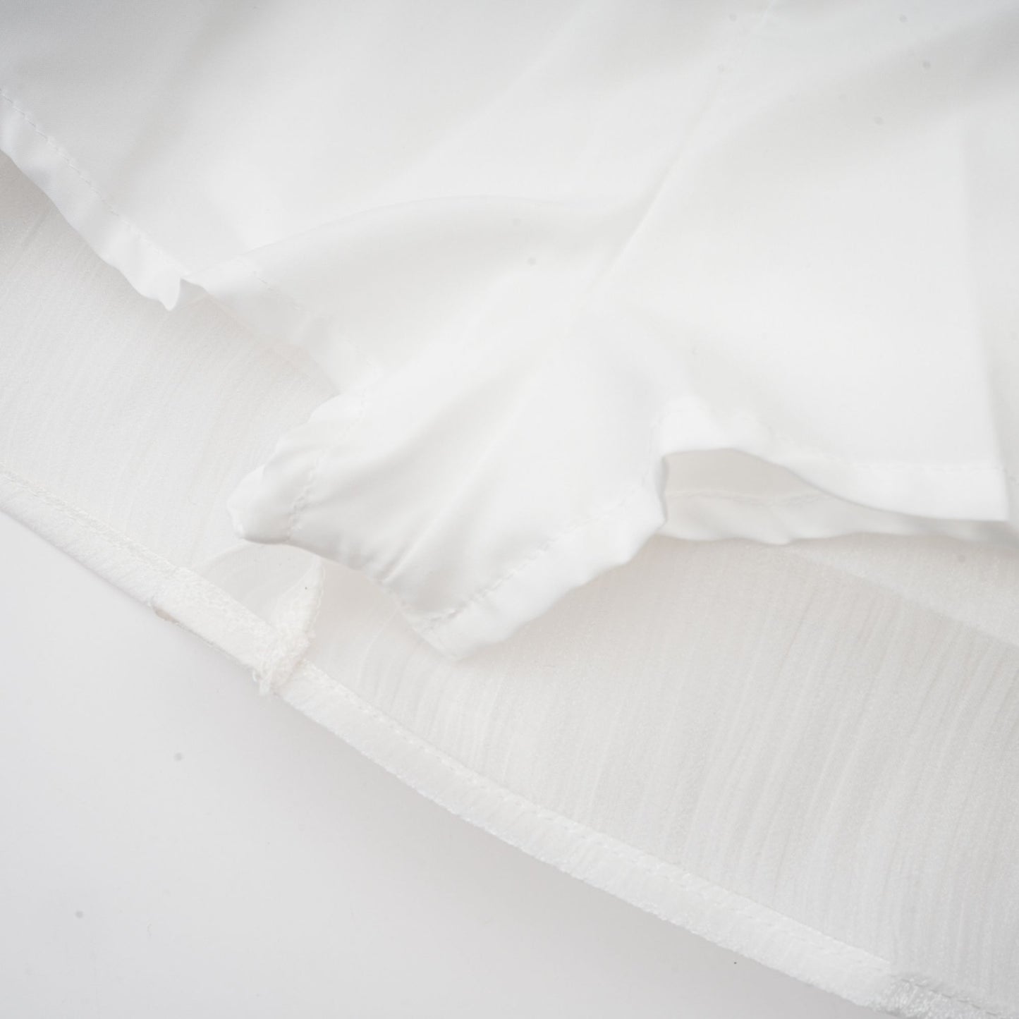 Bella  Beyaz tam pileli daralmış mini elbise