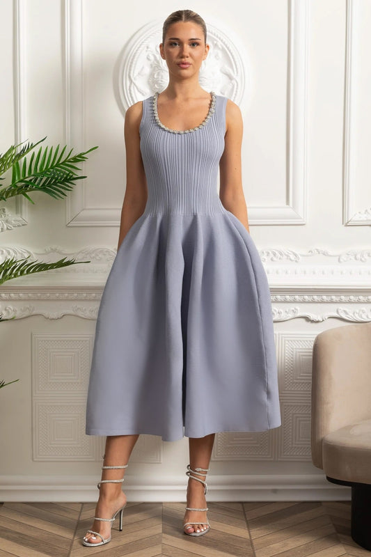 Boncuklu Yuvarlak Yakalı Ribanalı Midi Elbise - Bebek Mavisi