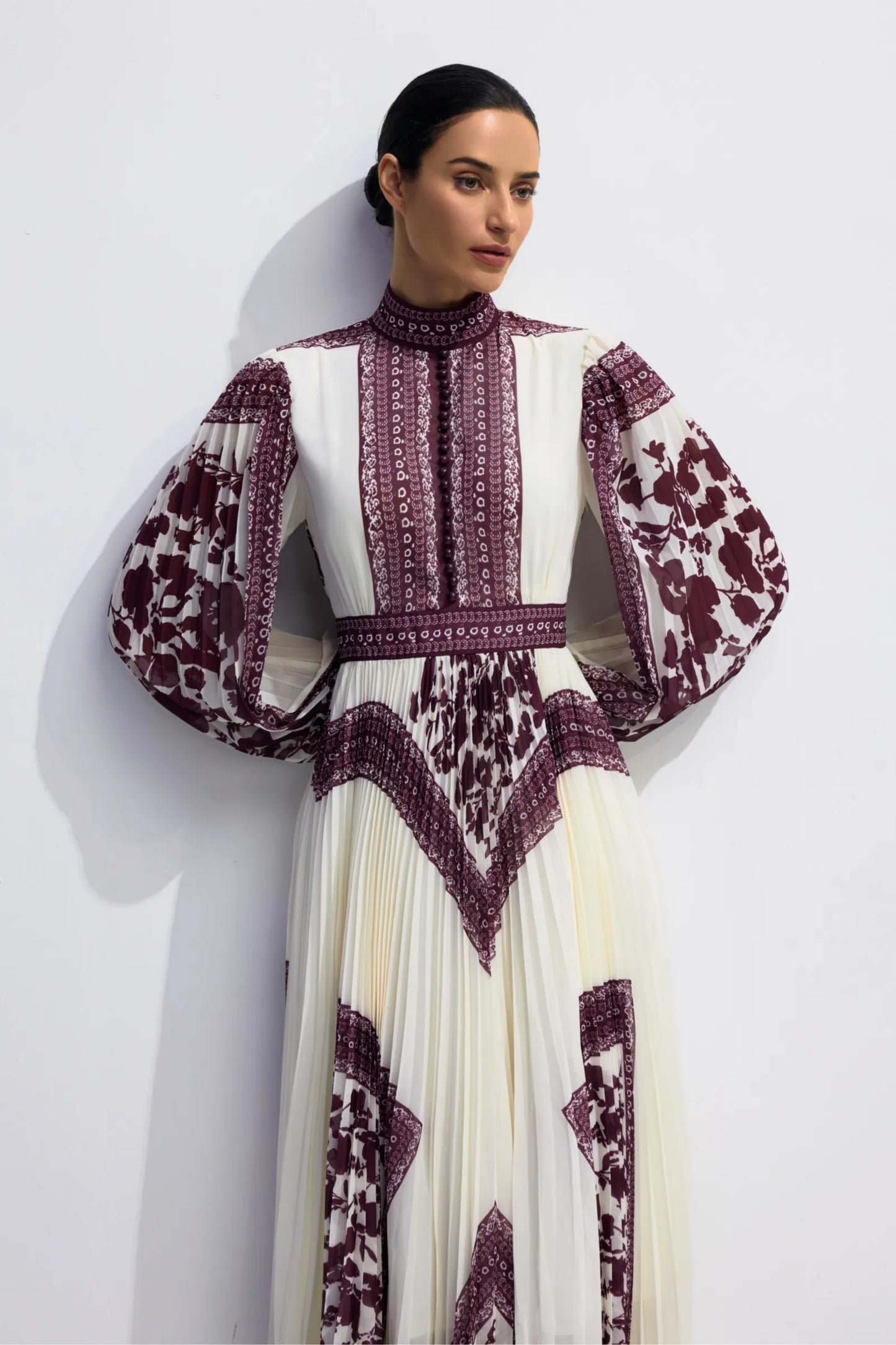 Melvina çiçek desenli pileli maksi elbise