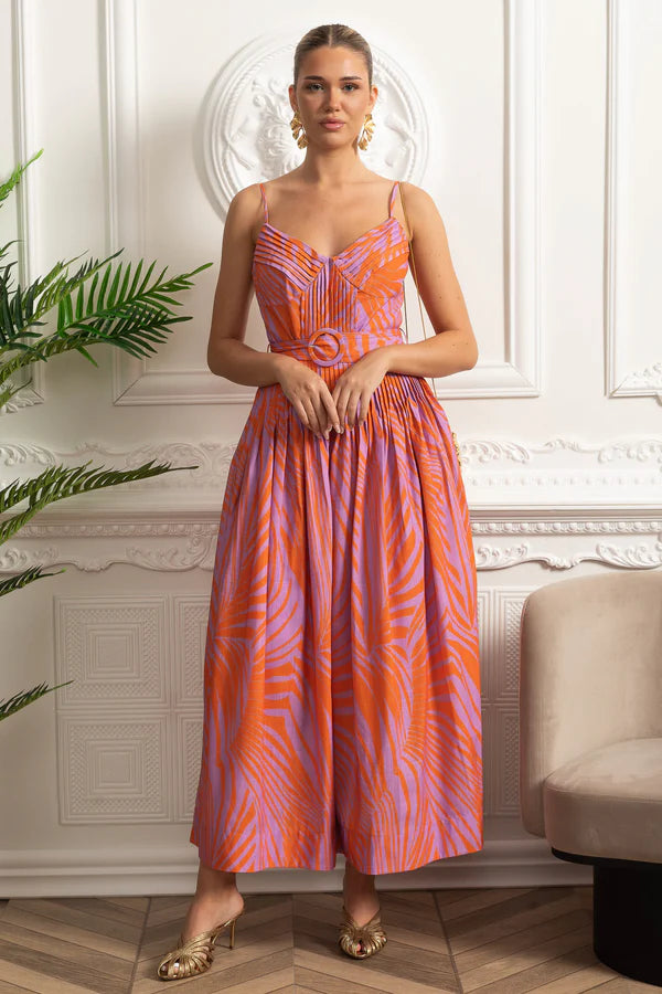 Pileli Göğüslü, Kemerli ve İnce Askılı Midi Elbise - Kırmızı